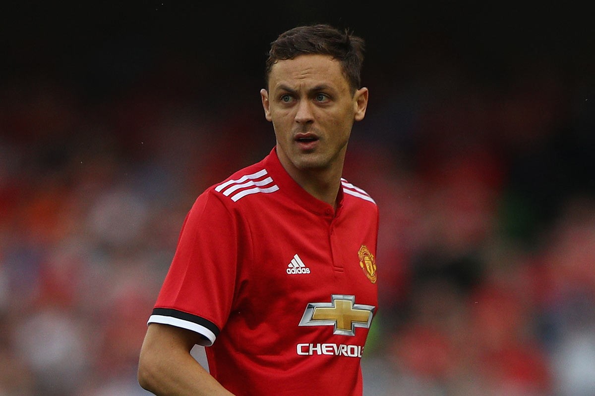 后防中坚 后防中坚